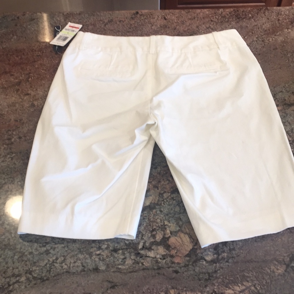 4 INC Regular Fit Shorts E06 1089 - Picture 2 of 4